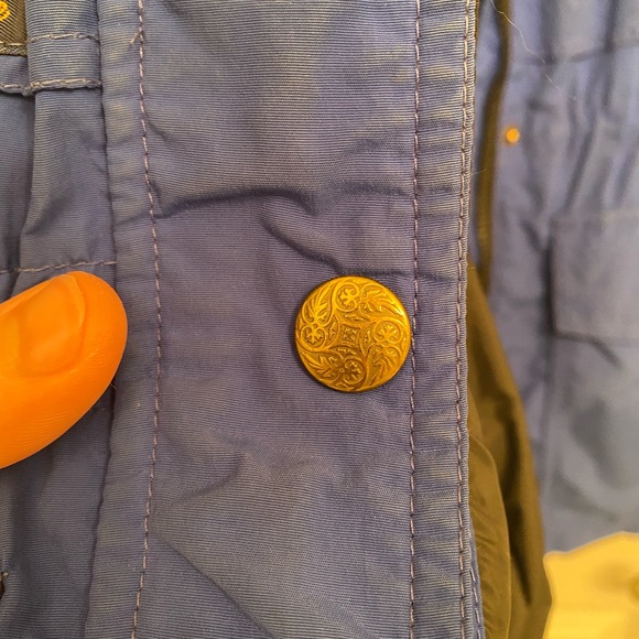 SOLD Vintage Snow (Canada) Goose Gore-Tex Raincoat - Picture 7 of 12